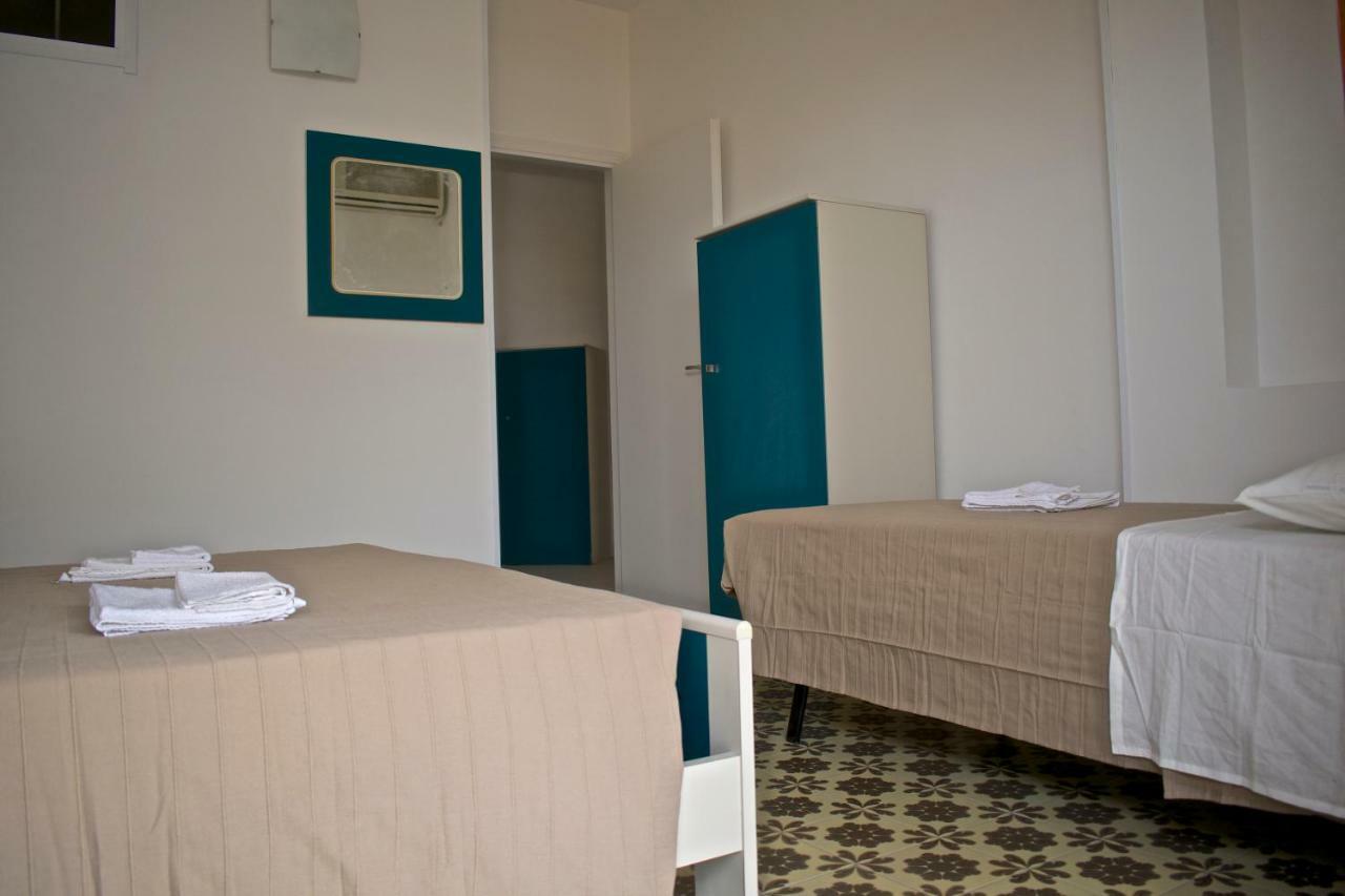 Il Piccolo Attico In Centro Appartement Pozzallo Buitenkant foto