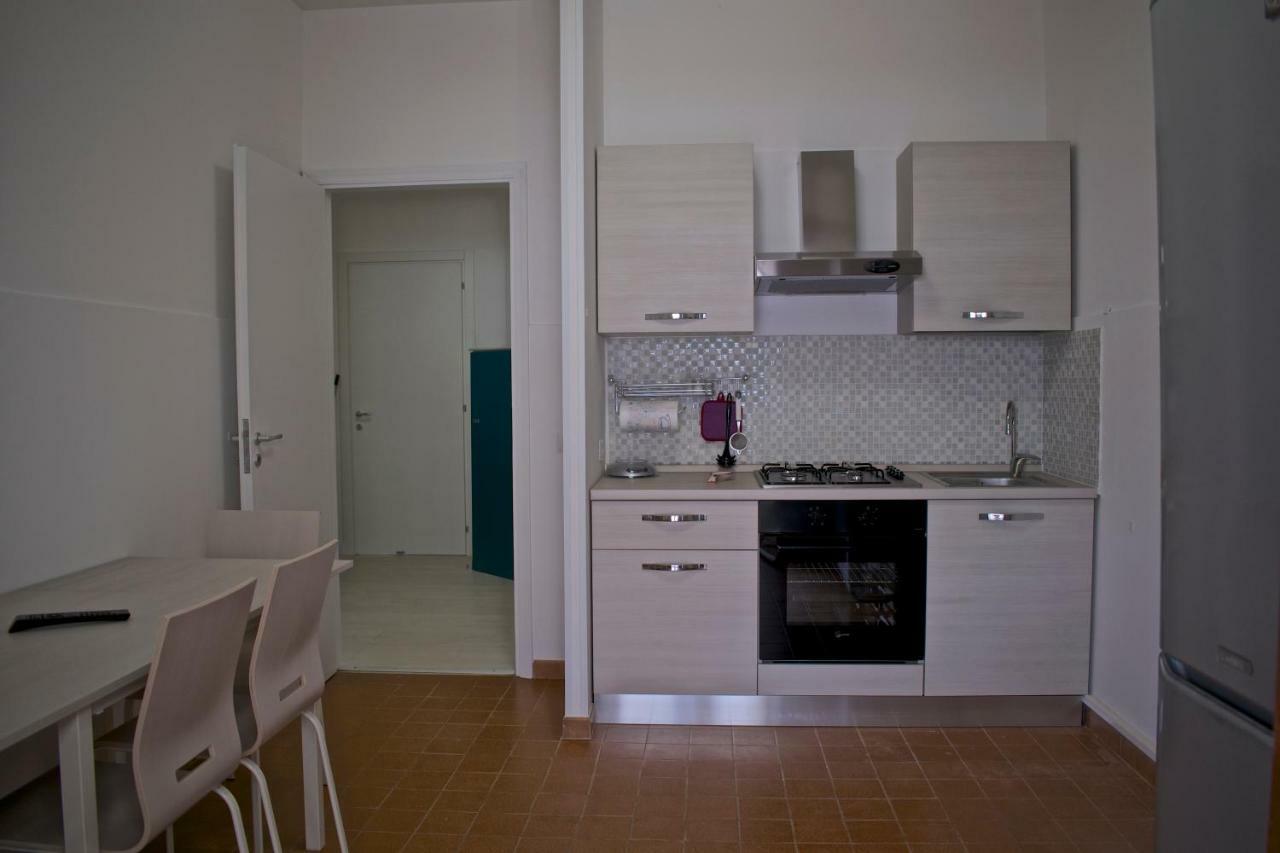 Il Piccolo Attico In Centro Appartement Pozzallo Buitenkant foto