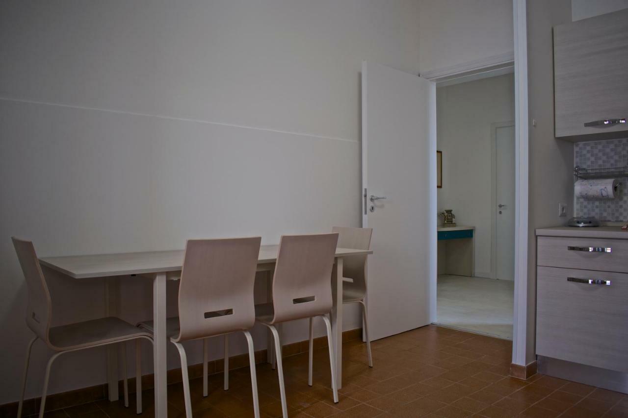 Il Piccolo Attico In Centro Appartement Pozzallo Buitenkant foto