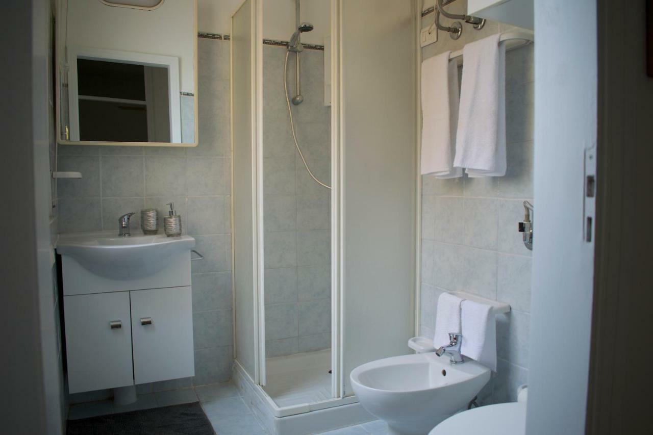 Il Piccolo Attico In Centro Appartement Pozzallo Buitenkant foto